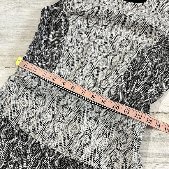 Belle Badgley Mischka Dress Size 2 - Picture 12 of 13